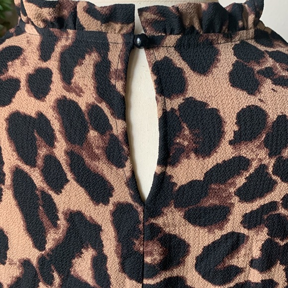 SHEIN black & leopard blouses - Picture 4 of 10